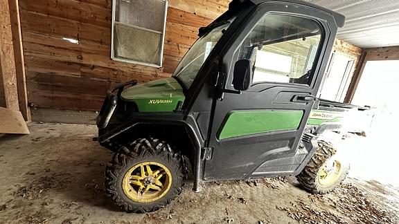 Image of John Deere XUV 835M Primary image