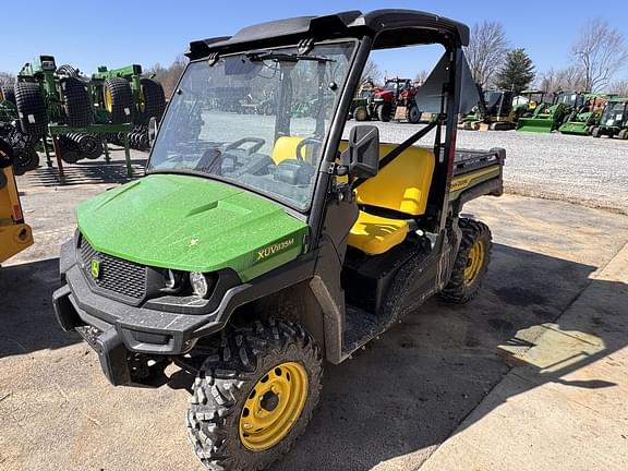 Image of John Deere XUV 835M equipment image 1