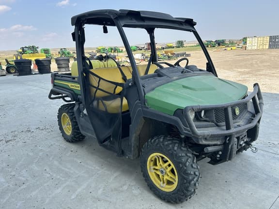 Image of John Deere XUV 835M equipment image 2