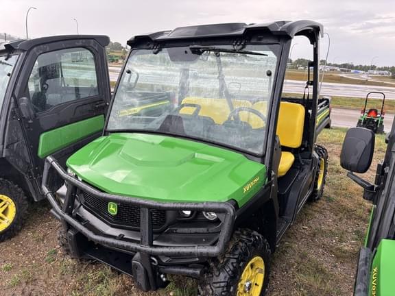 Image of John Deere XUV 835M equipment image 1