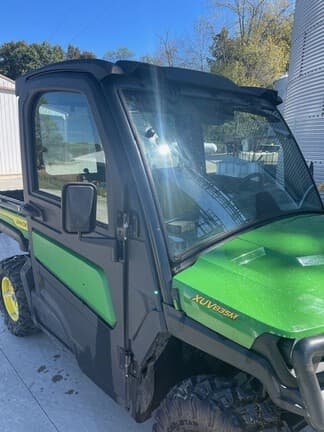 Image of John Deere XUV 835M equipment image 4