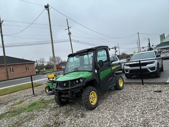 Image of John Deere XUV 835M equipment image 1