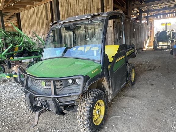 Image of John Deere XUV 835M equipment image 4