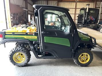 Main image John Deere XUV 835M
