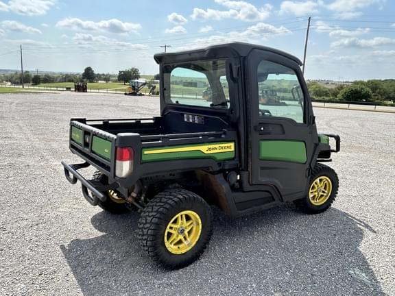 Image of John Deere XUV 835M equipment image 4