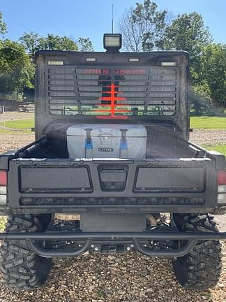 Image of John Deere XUV 835M equipment image 3