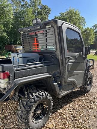 Image of John Deere XUV 835M equipment image 1