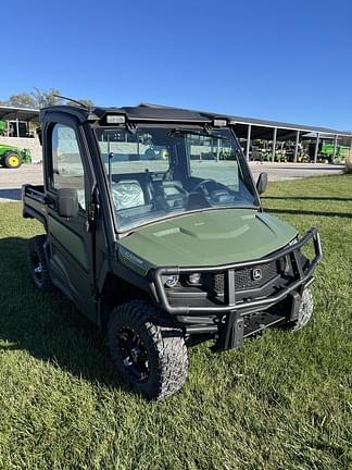 Image of John Deere XUV 835M equipment image 1