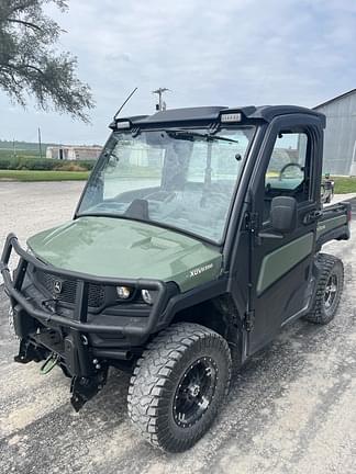 Image of John Deere XUV 835M equipment image 1