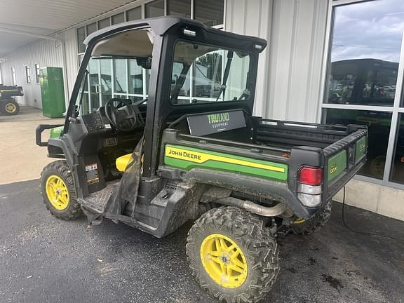 Image of John Deere XUV 835M equipment image 2