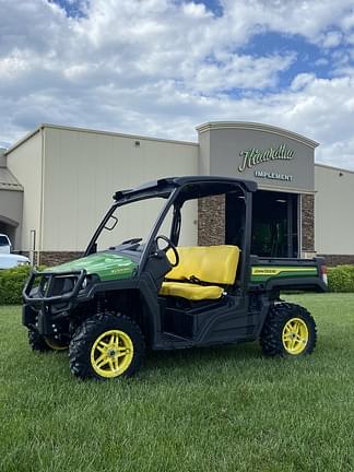 Image of John Deere XUV 835M Primary image
