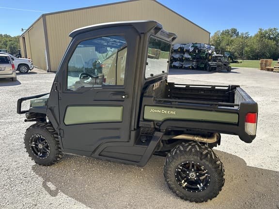 Image of John Deere XUV 835M equipment image 4
