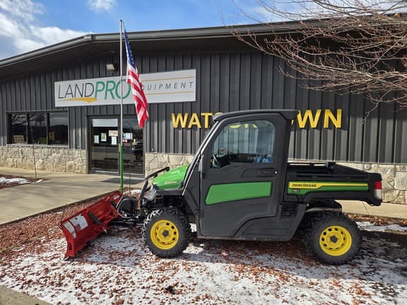 Image of John Deere XUV 835M Primary image