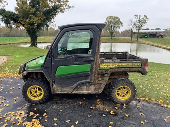 Main image John Deere XUV 835M