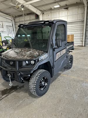 2022 John Deere XUV 835M Image