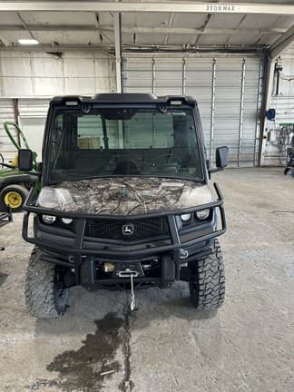 Image of John Deere XUV 835M equipment image 1