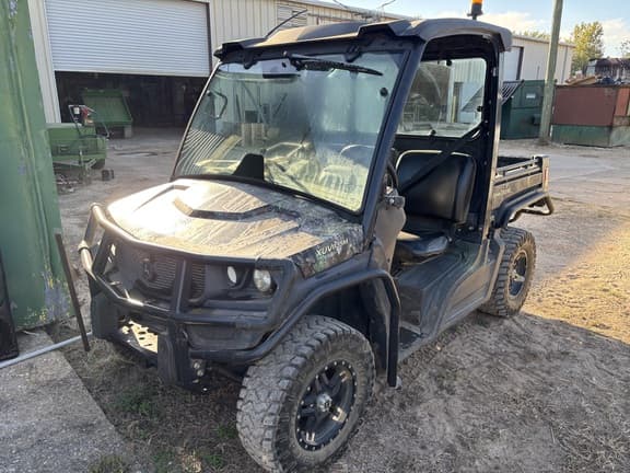 Image of John Deere XUV 835M equipment image 2