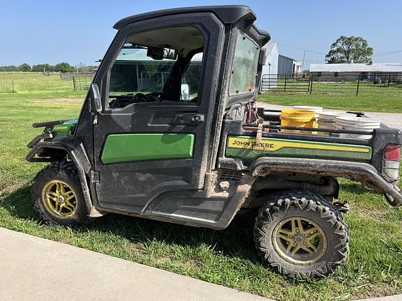 Image of John Deere XUV 835M Primary image