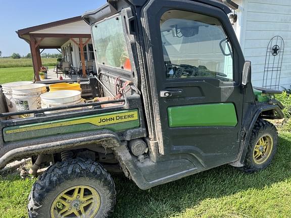 Image of John Deere XUV 835M equipment image 3