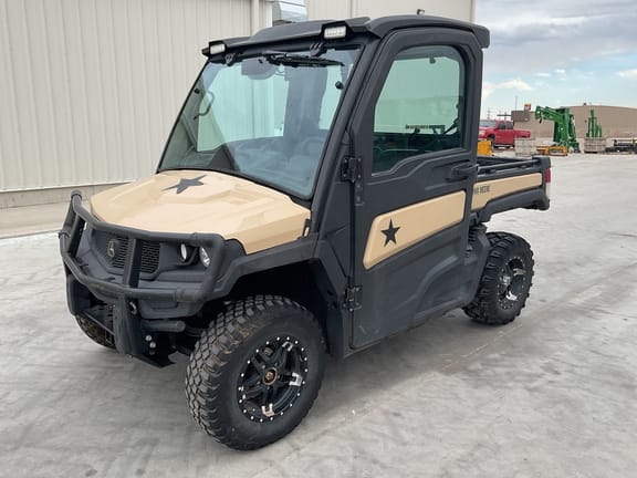 2022 John Deere XUV 835M Honor Edition Equipment Image0