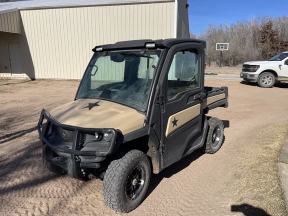 Image of John Deere XUV 835M Honor Edition Primary image