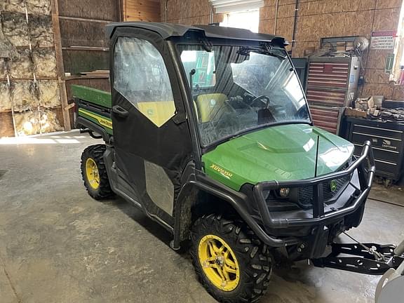 Image of John Deere XUV 835M Primary image