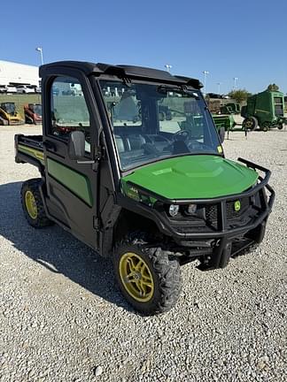 Image of John Deere XUV 835M Primary image