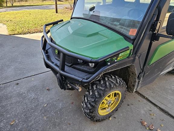 Image of John Deere XUV 835M equipment image 3