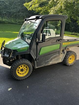 Image of John Deere XUV 835M Primary image