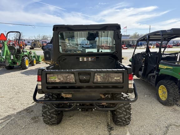 Image of John Deere XUV 835M equipment image 3