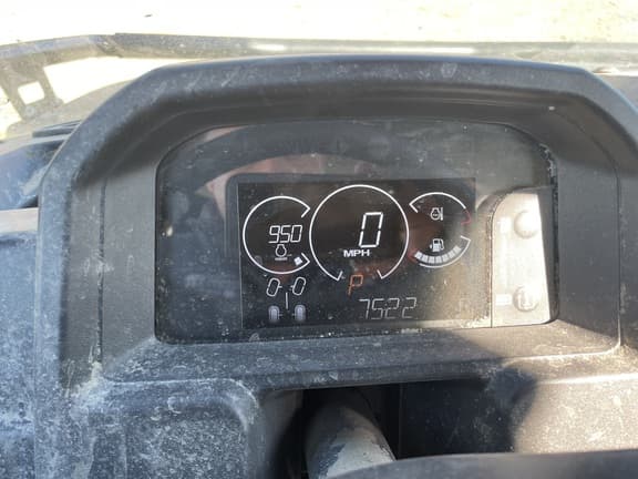 Image of John Deere XUV 835M equipment image 2