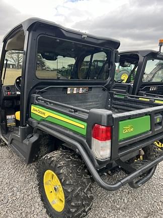 Image of John Deere XUV 835M equipment image 1