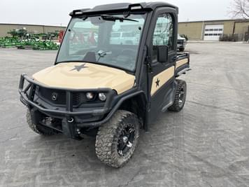 Main image John Deere XUV 835M Honor Edition