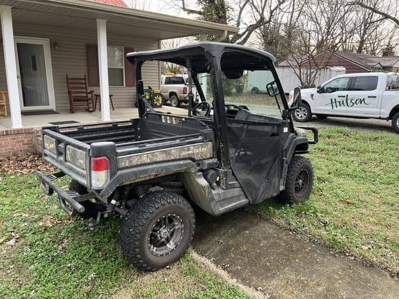 Image of John Deere XUV 835M equipment image 3