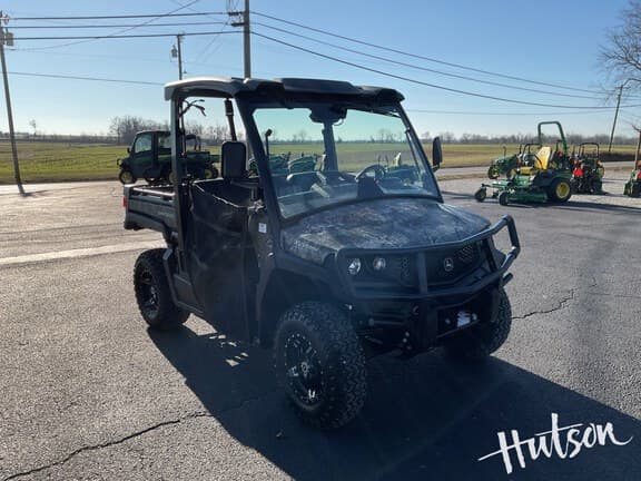 Image of John Deere XUV 835M Primary image