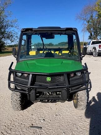 Image of John Deere XUV 835M equipment image 1