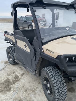 Image of John Deere XUV 835M equipment image 2