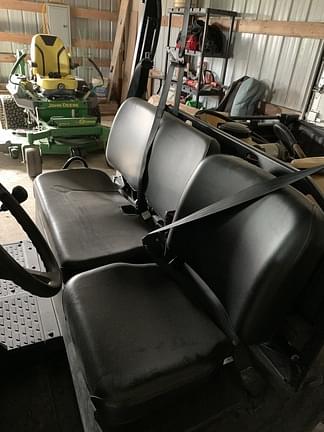 Image of John Deere XUV 835M equipment image 4
