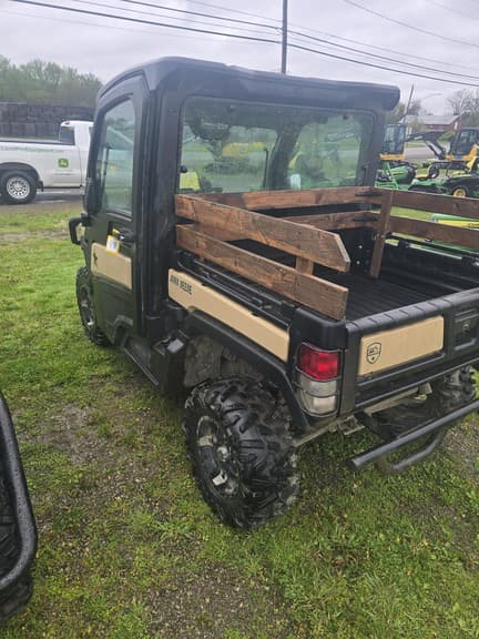 Image of John Deere XUV 835M equipment image 2