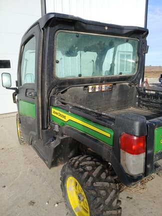 Image of John Deere XUV 835M equipment image 2