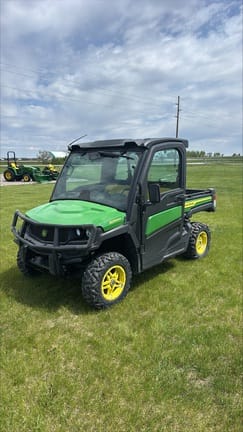 2022 John Deere XUV 835M Equipment Image0