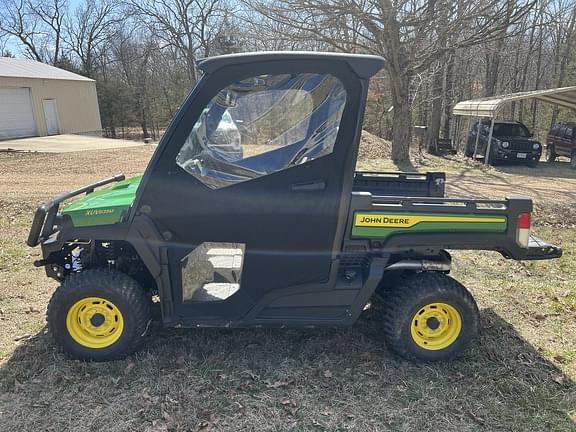 Image of John Deere XUV 835M equipment image 1