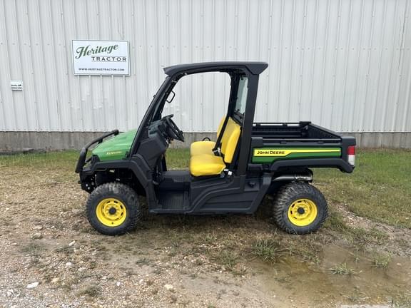 Image of John Deere XUV 835M equipment image 1