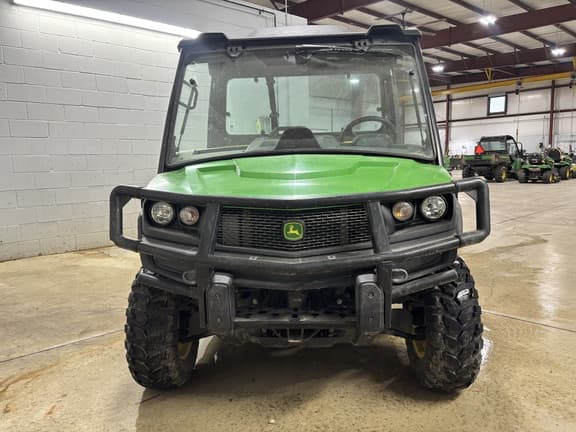 Image of John Deere XUV 835M equipment image 1