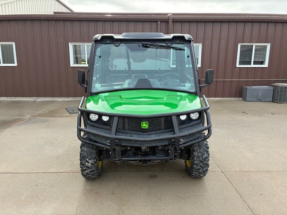 Image of John Deere XUV 835M equipment image 2