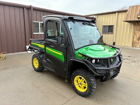 Image of John Deere XUV 835M equipment image 3
