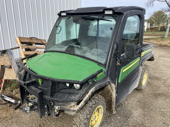 Image of John Deere XUV 835M Primary image