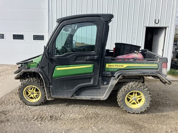 Image of John Deere XUV 835M equipment image 3