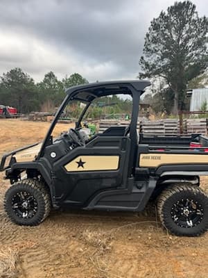 2022 John Deere XUV 835M Image