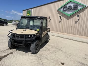 Main image John Deere XUV 835M Honor Edition